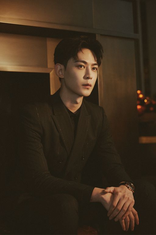 《小確幸》唐曉天爆「秘戀經紀人」！酒後親密互動全被拍　網崩潰：怎麼不是邢菲