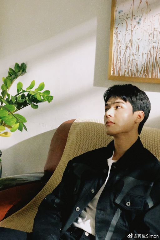 背景也有神社！《山河令》龔俊「早期vlog被挖出」　本人怒回應