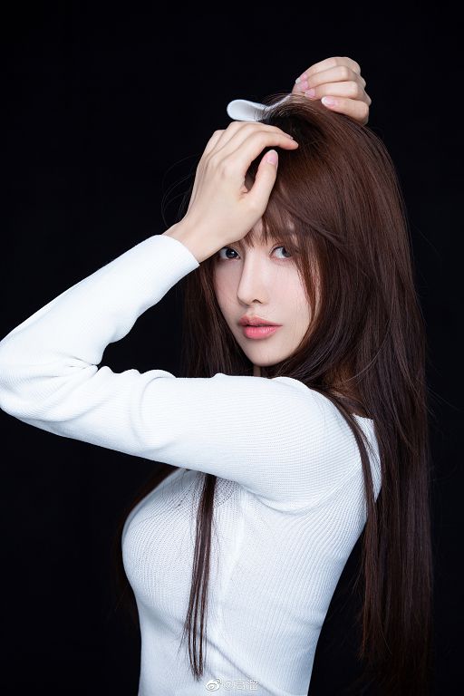 女星整形失敗「鼻頭全壞死」!驚悚照曝光 網全嚇歪!