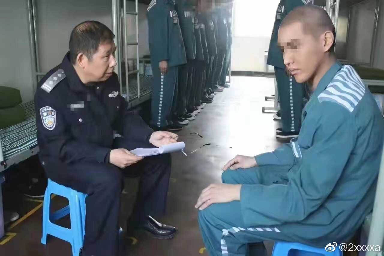 吳亦凡「看守所畫面」瘋傳!穿囚服被打碼 網驚:下巴超像