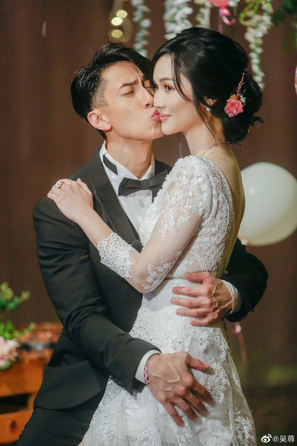 女兒cos《花木蘭》動作超還原!吳尊發文「一句話」網傻眼