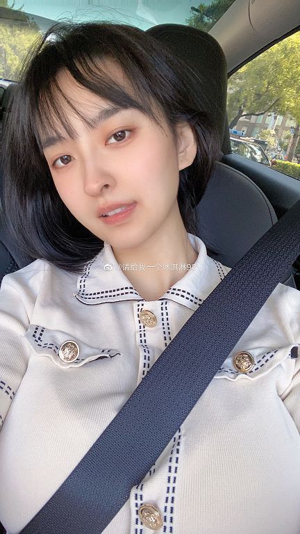 曾被曝大媽真面目！超兇女神再爆「不雅照瘋傳」　網嚇歪：是真的大