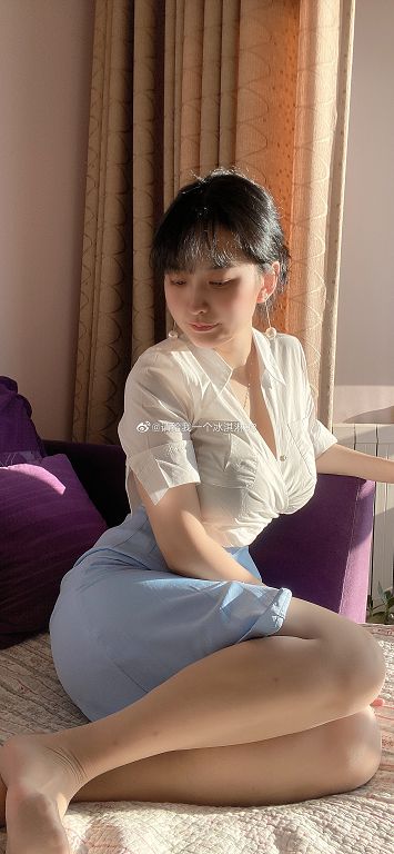 曾被曝大媽真面目！超兇女神再爆「不雅照瘋傳」　網嚇歪：是真的大