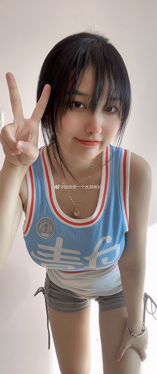 曾被曝大媽真面目！超兇女神再爆「不雅照瘋傳」　網嚇歪：是真的大