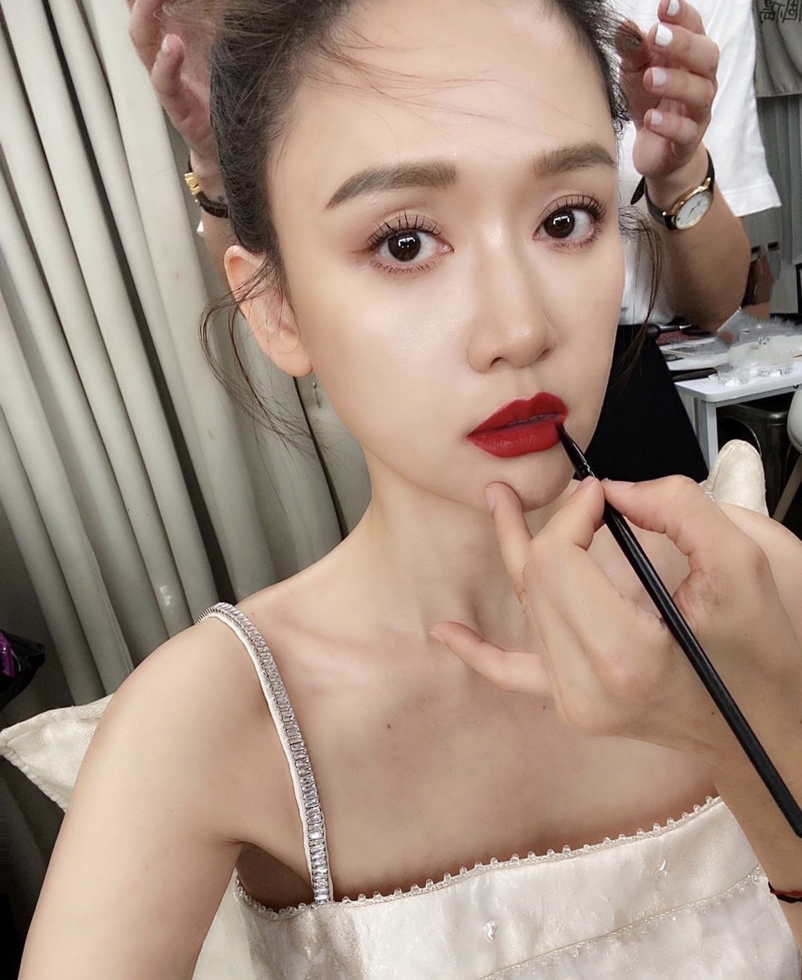 戒碳水一週遭瘋傳拍婚紗!陳喬恩親曝「側拍照」:謝謝各方關心