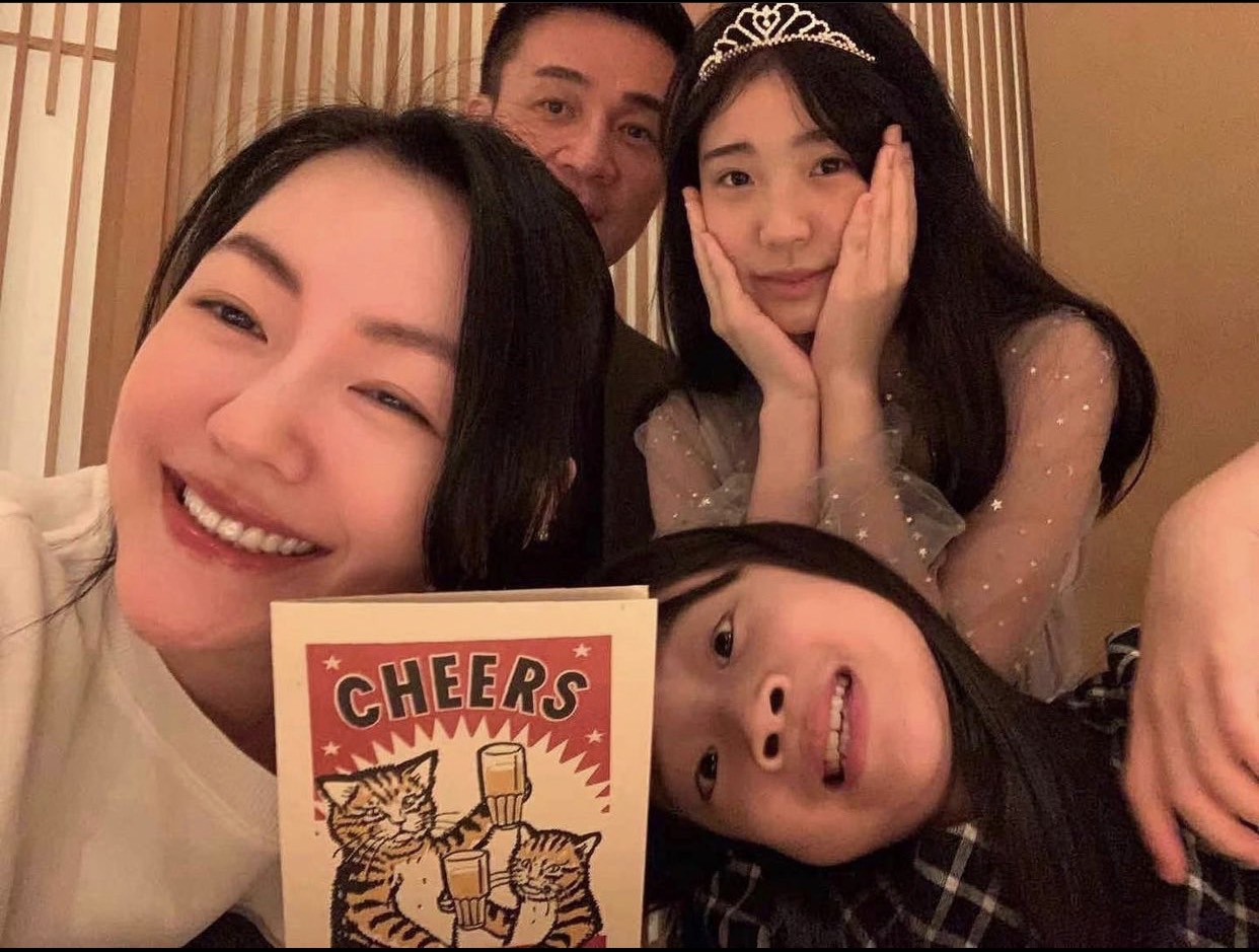 許老三私下跩姐樣全捕捉!怒嗆一句「該做榜樣」逼瘋小S 網全笑翻