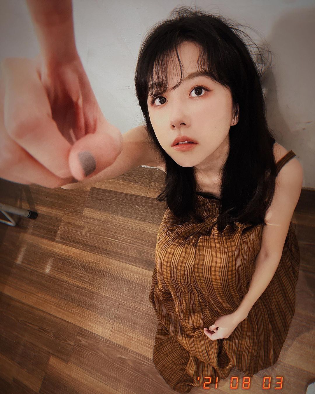 開工喜曬美照!邵雨薇肚子驚見「圓弧凸起形狀」 網嗨翻:有了?