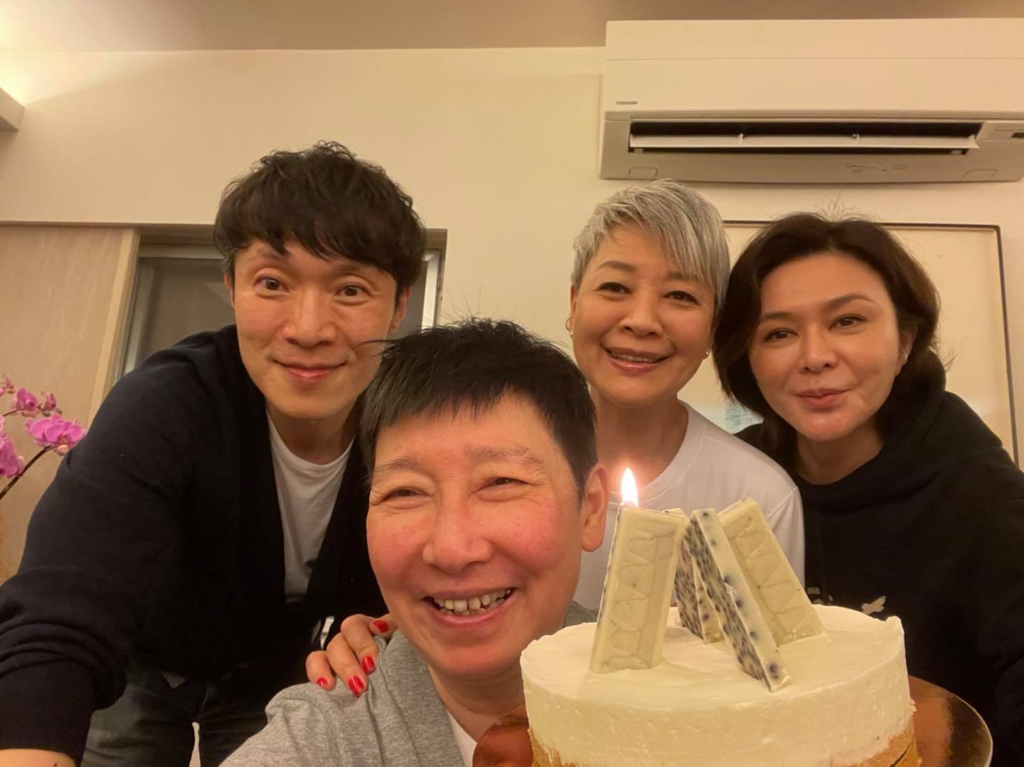 58歲美魔女關之琳素顏看光光!「真實面貌」網友都傻了