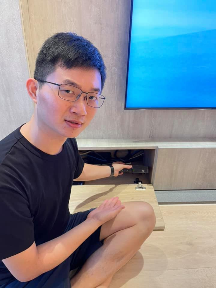 視網膜甩推銷「我趕回家快篩」踢鐵板！櫃姐僅回1句話傻眼：陣法失靈了