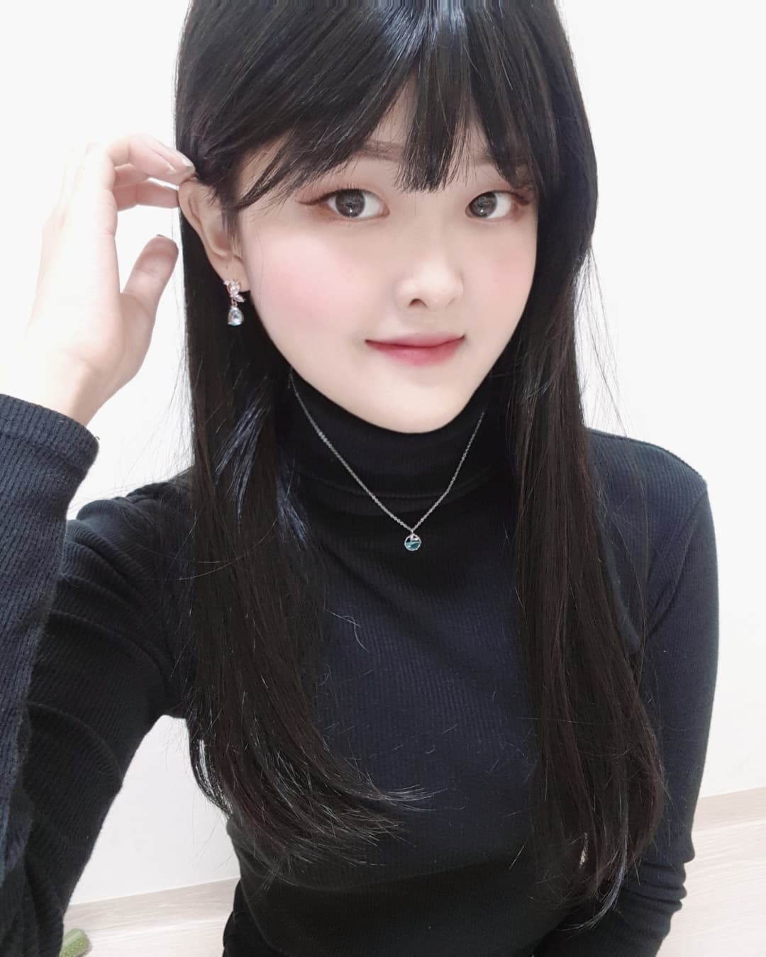21歲YouTuber卵巢癌末期!「頭髮掉光」曝最後紀錄:剩一周壽命
