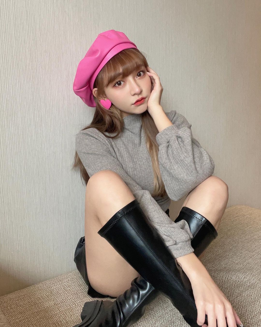 林襄再曬辣照!短褲直逼腿根「絕對領域」春光外洩 網狂讚:好香~