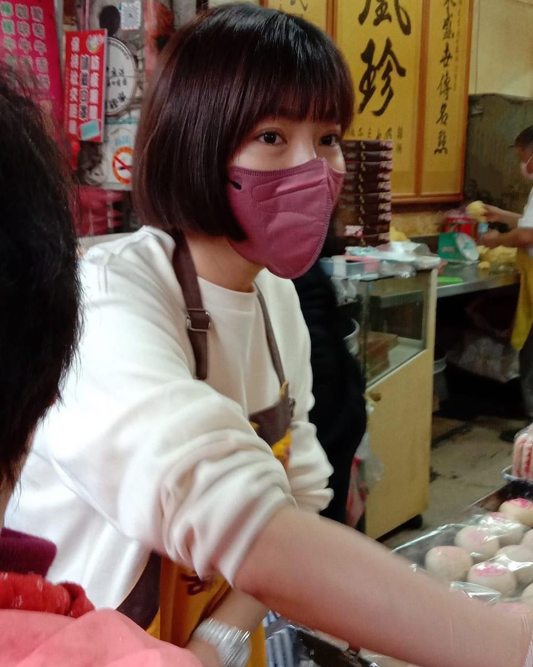 米可白現身老家賣餅!忙翻「6小時只上2次廁所」:累到站著睡著