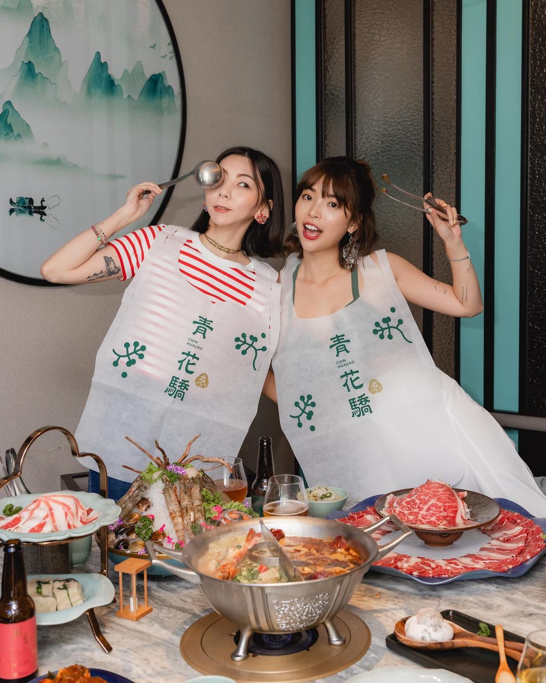 比麻辣鍋還辣!阿圓「比基尼穿搭」吃鍋嗨翻:不知該看哪個肉