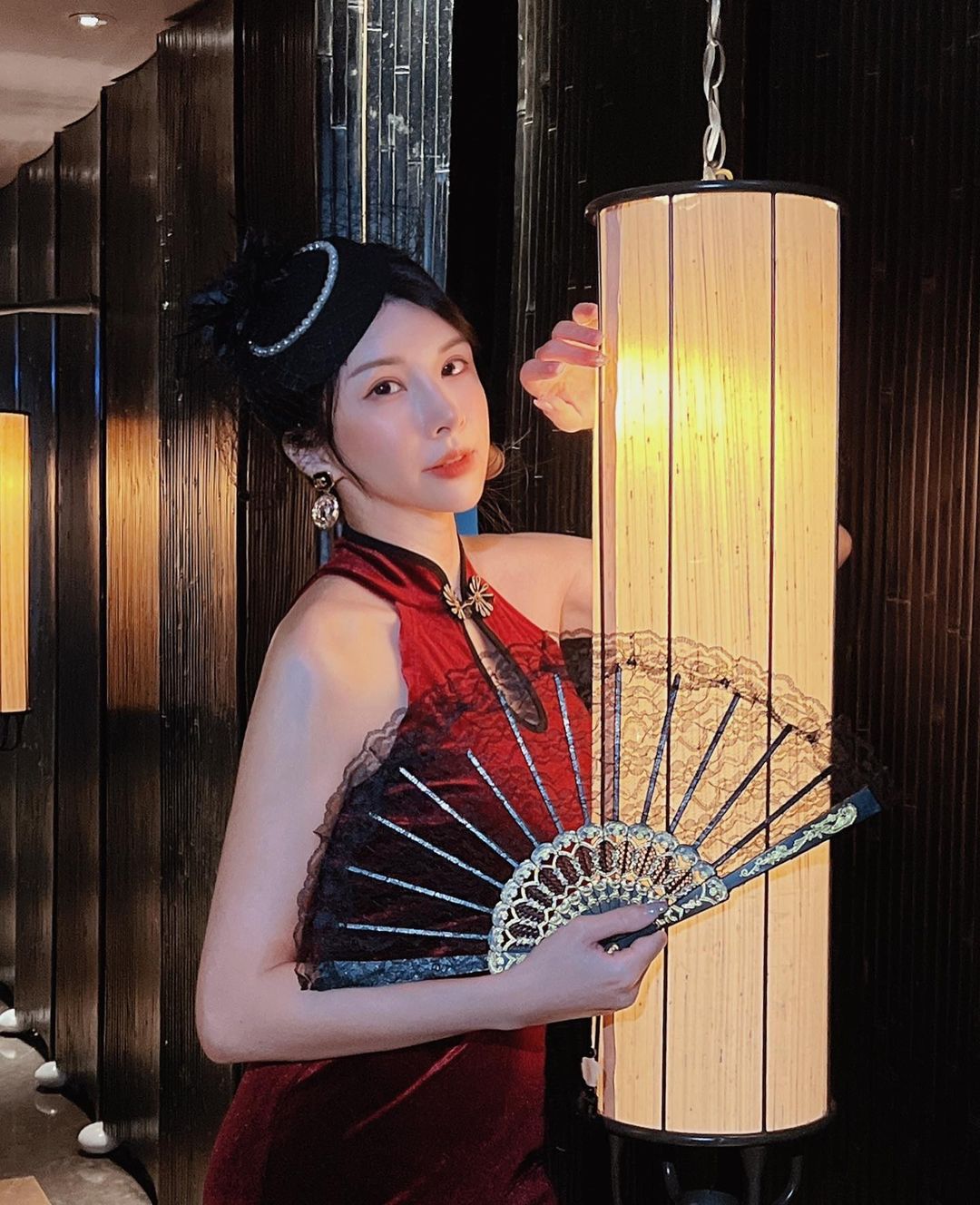 「國光女神」蘇心甯化身旗袍女神!「胸前小心機」引網友暴動:太殺了吧!
