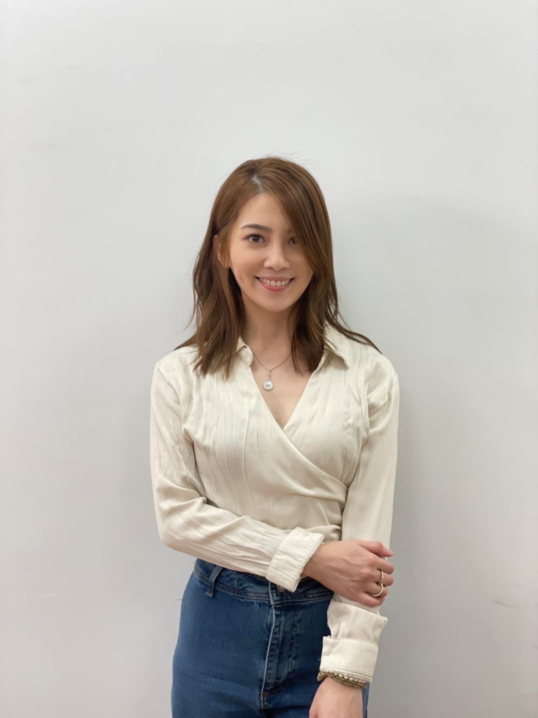 遭強制執行!許藍方「急匯50萬賠償金」給正宮 女律師不忍開酸:博士啊!哪招?