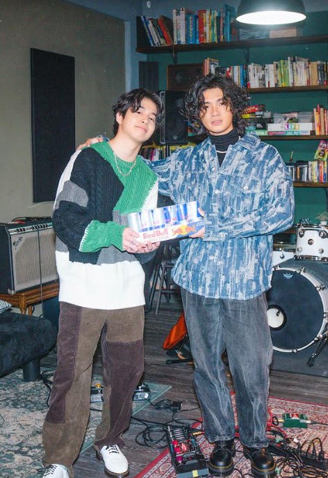 李浩瑋、王謙「同窗1年多不講話」！一講不得了：當晚直接帶回家