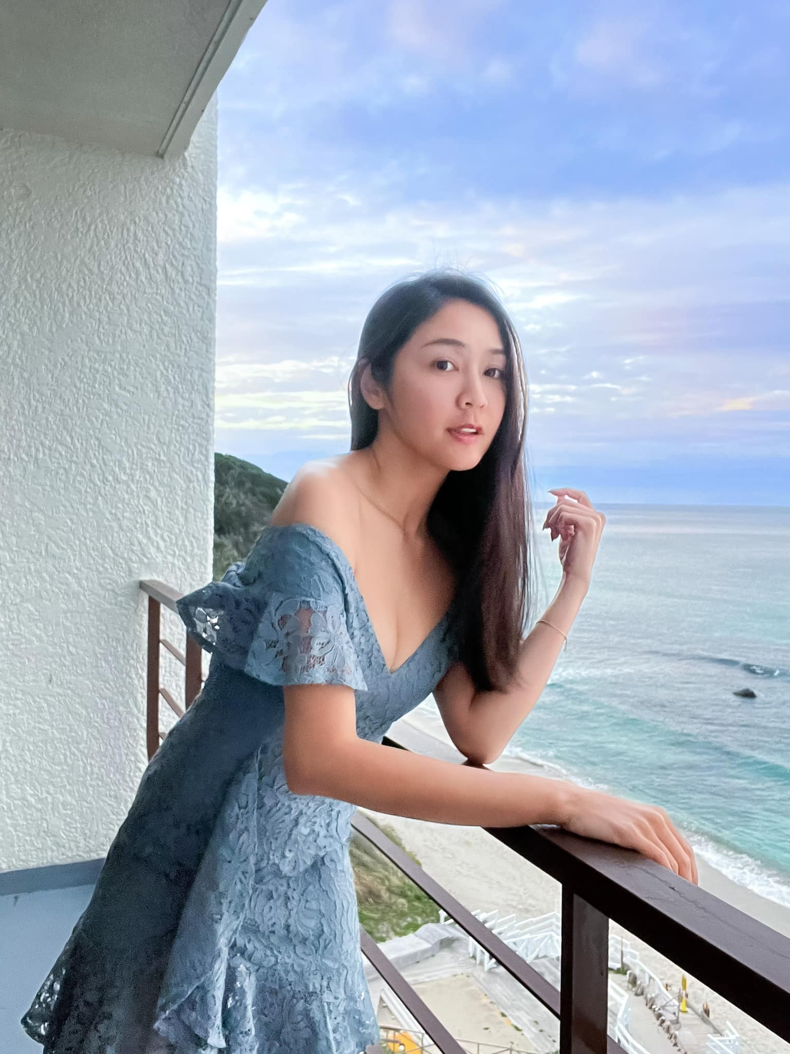國光女神驚傳車禍!安苡愛「等紅燈被撞」驚悚畫面曝光 車主1理由讓她暴怒