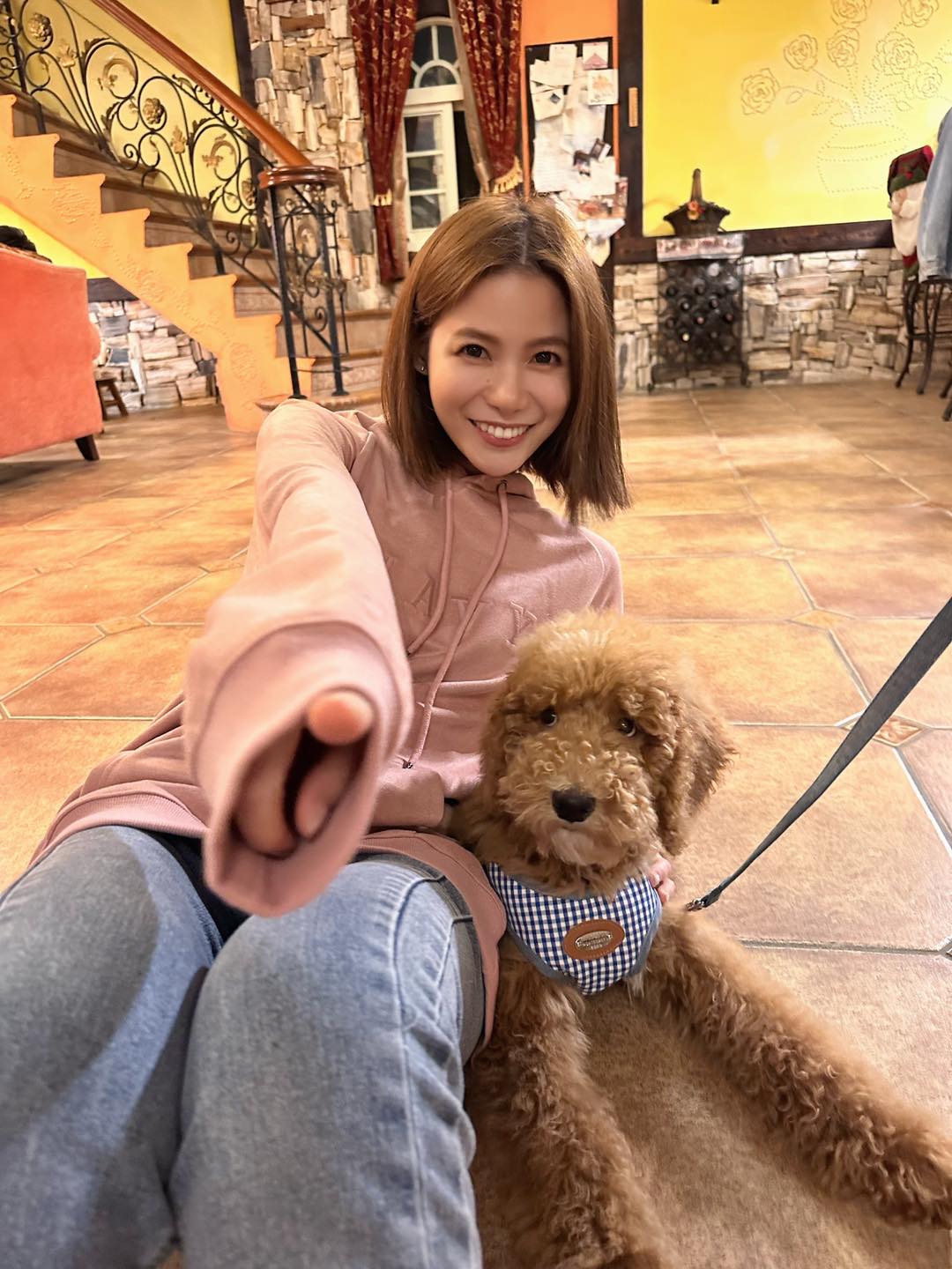 瘋傳爽嫁富二代尪！蘿莉塔無奈喊冤「答應求婚後就開始煩惱」：怕辦完婚禮住馬路