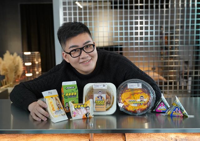 Joeman奢華飯糰遭轟盤子才買!網吃完傻眼「蝦跟干貝呢」 釣出本尊回應了