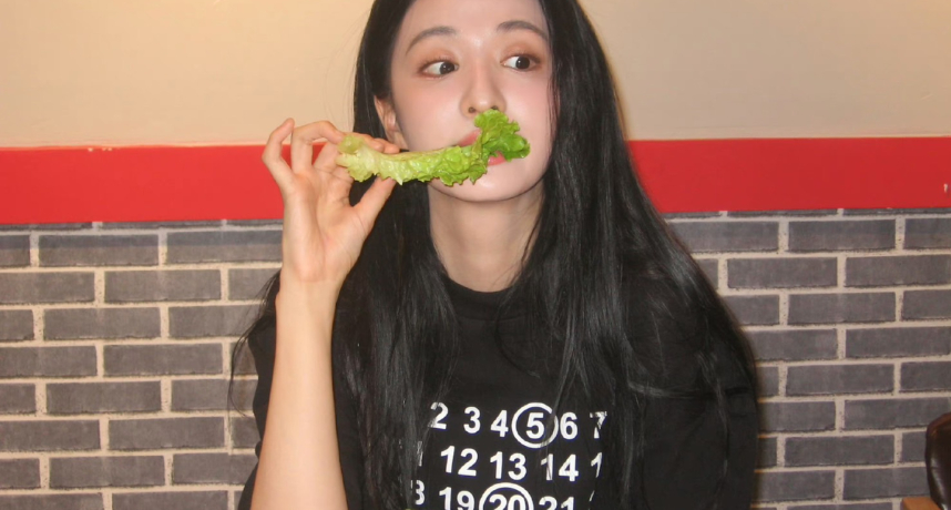 楊洋王楚然舊情復燃？穿情侶同款被抓包　品牌同款遭爆熱銷意外得利