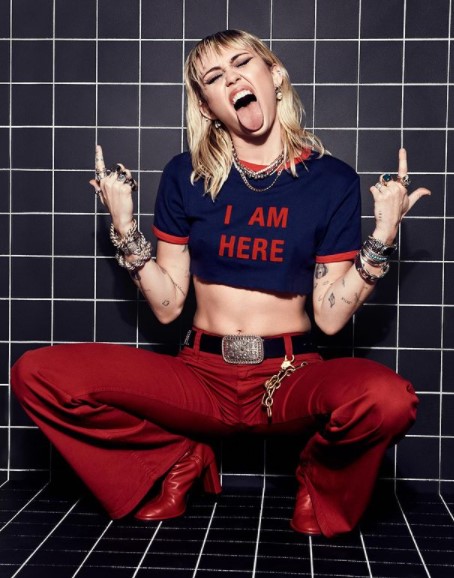防疫照樣嗨!Miley Cyrus自爆常玩「視訊電愛」:超安全不得病