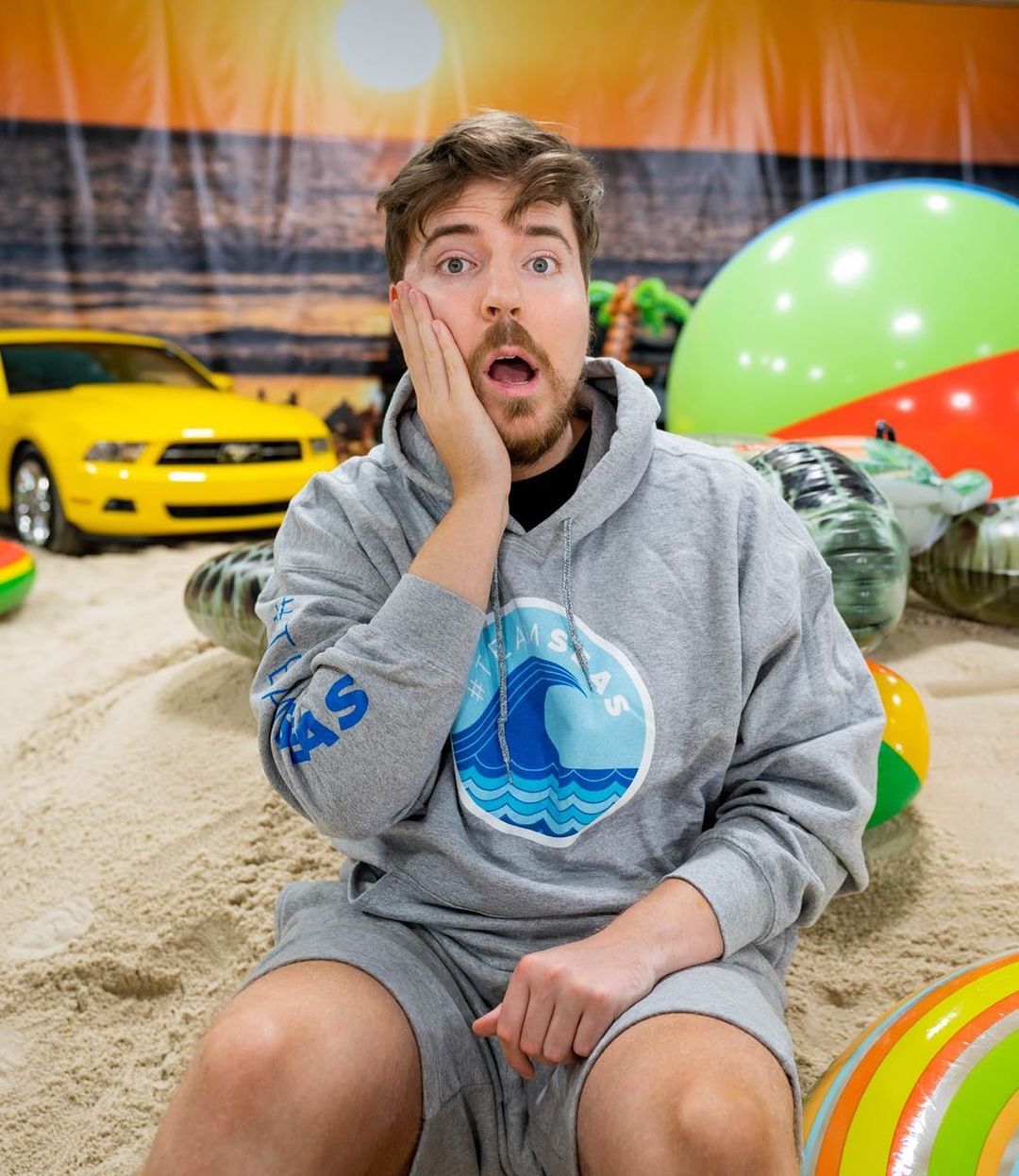 去年最賺錢網紅是他!2021最高收入Youtuber 拍片海撈「15億」