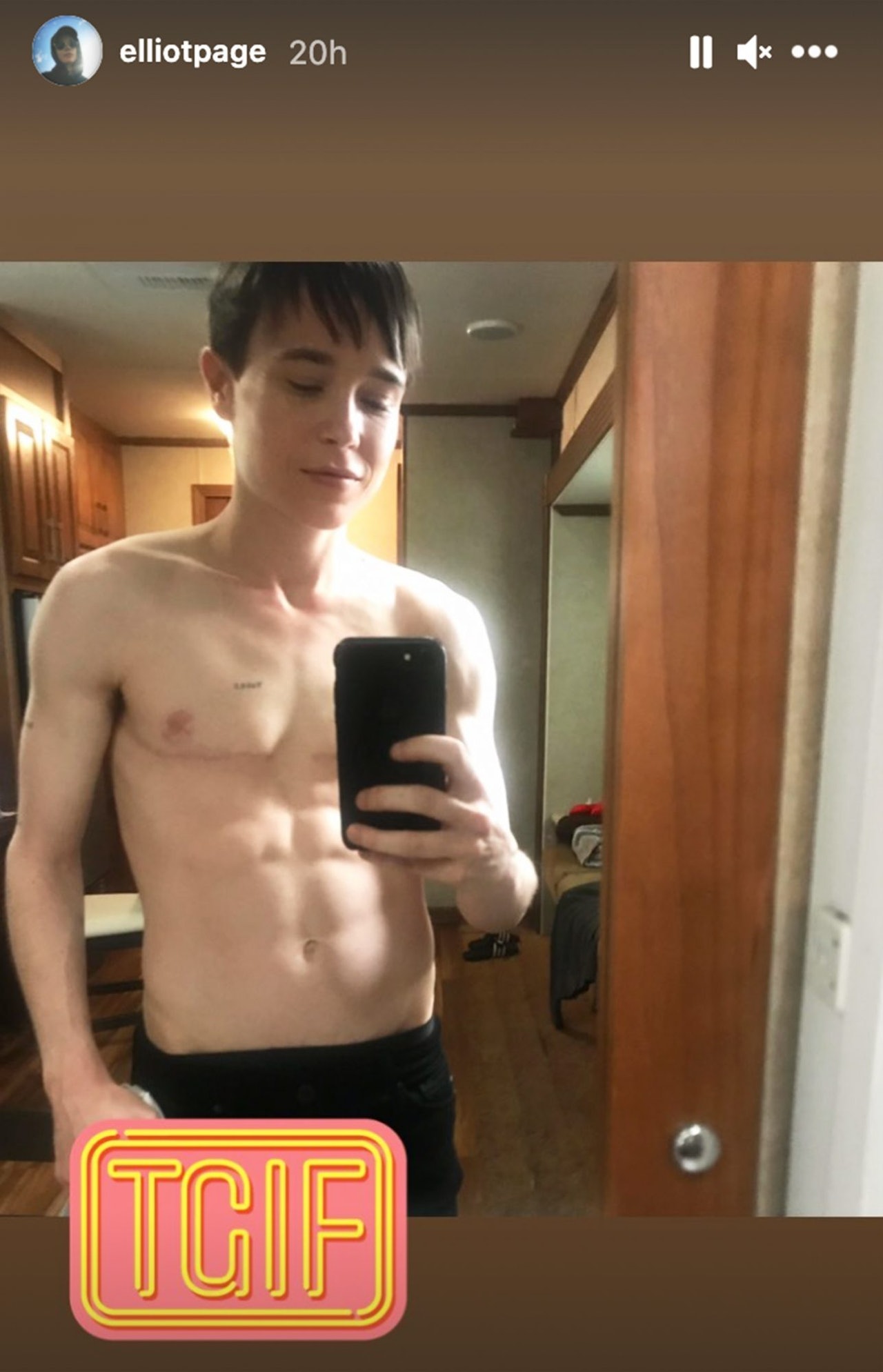 女生變男生!艾略特佩吉「手術後曝近照」 練出六塊肌網讚爆!