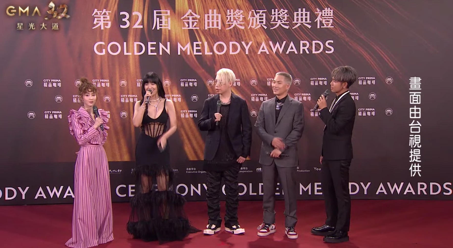 金曲32/紅毯第一辣!孫盛希中空透視「大秀南半球」:晃一下都危險