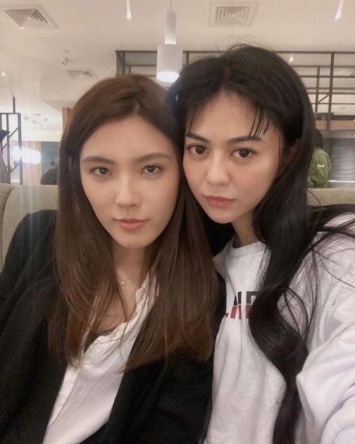 激烈女女吻畫面流出!白癡公主嘴貼理科太太 網:以為在一起