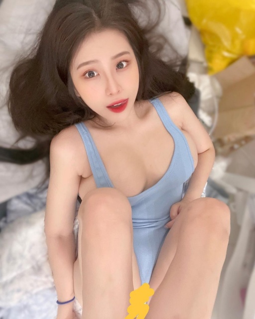 上下全解放!G球女神自拍「長輩瘋狂溢出」:DIY好難