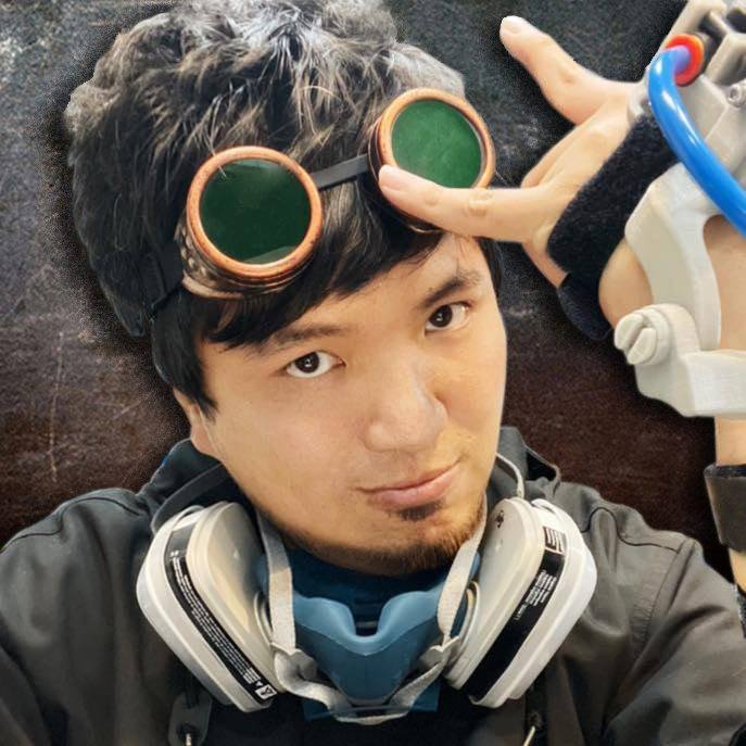 人在天上飛?網瘋傳「台版鋼鐵人」 網紅遭疑使用噴射包回應:那不是人