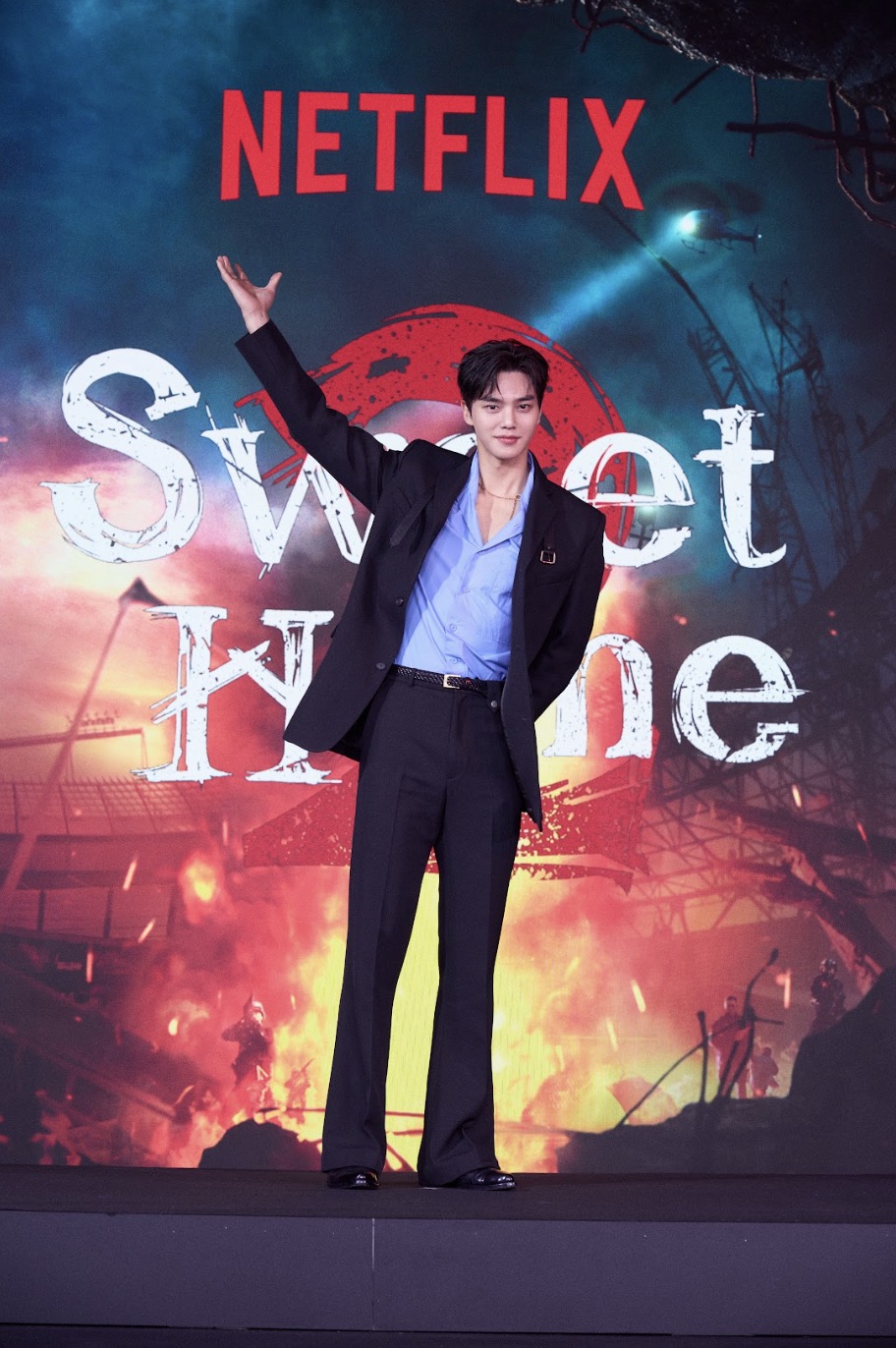 《Sweet Home》第2季上線記者會盛大舉行!宋江大露背肌 展開心房 甚至還叫導演爸爸