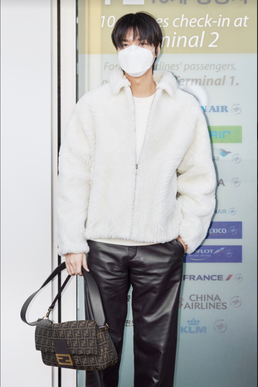 FENDI 品牌大使許光漢 、李敏鎬帥氣現身機場前往米蘭 出席FENDI最新秋冬24系列男裝大秀