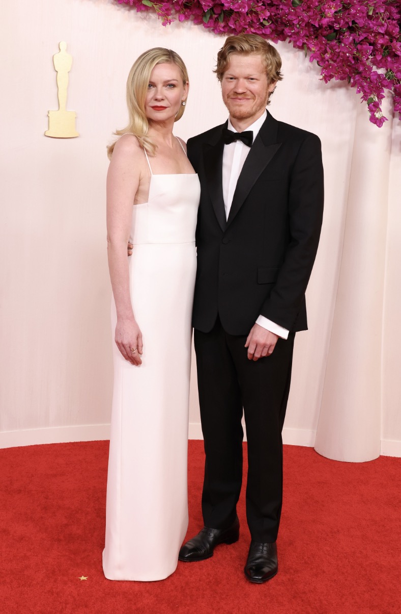 奧斯卡/Ryan Gosling、Lily Gladstone等眾星穿著 GUCCI 出席第 96 屆奧斯卡頒獎典禮