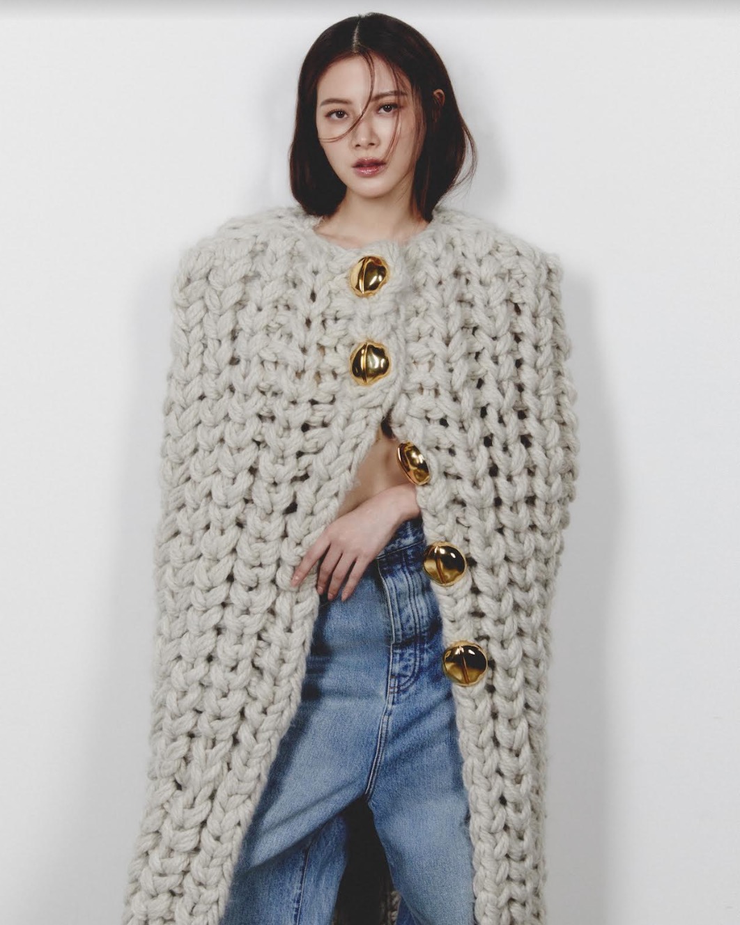 LOEWE 宣布泰國著名女演員 Baifern 擔任品牌大使