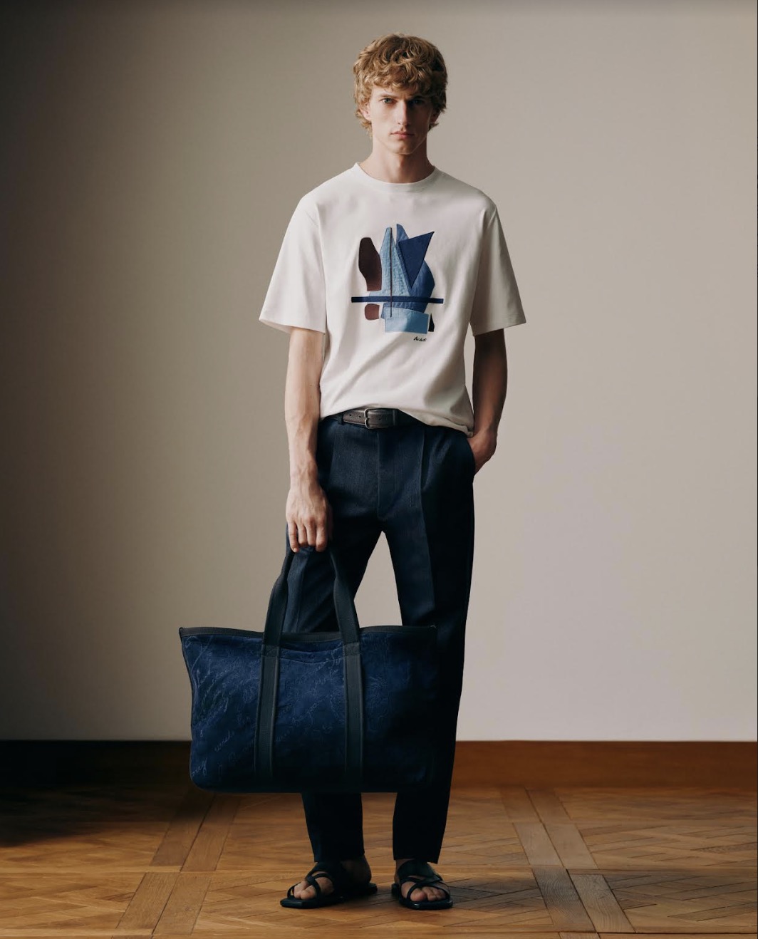 Berluti 2025 春夏系列以嶄新視角詮釋品牌的歷史傳承,致敬雋永優雅與非凡匠心