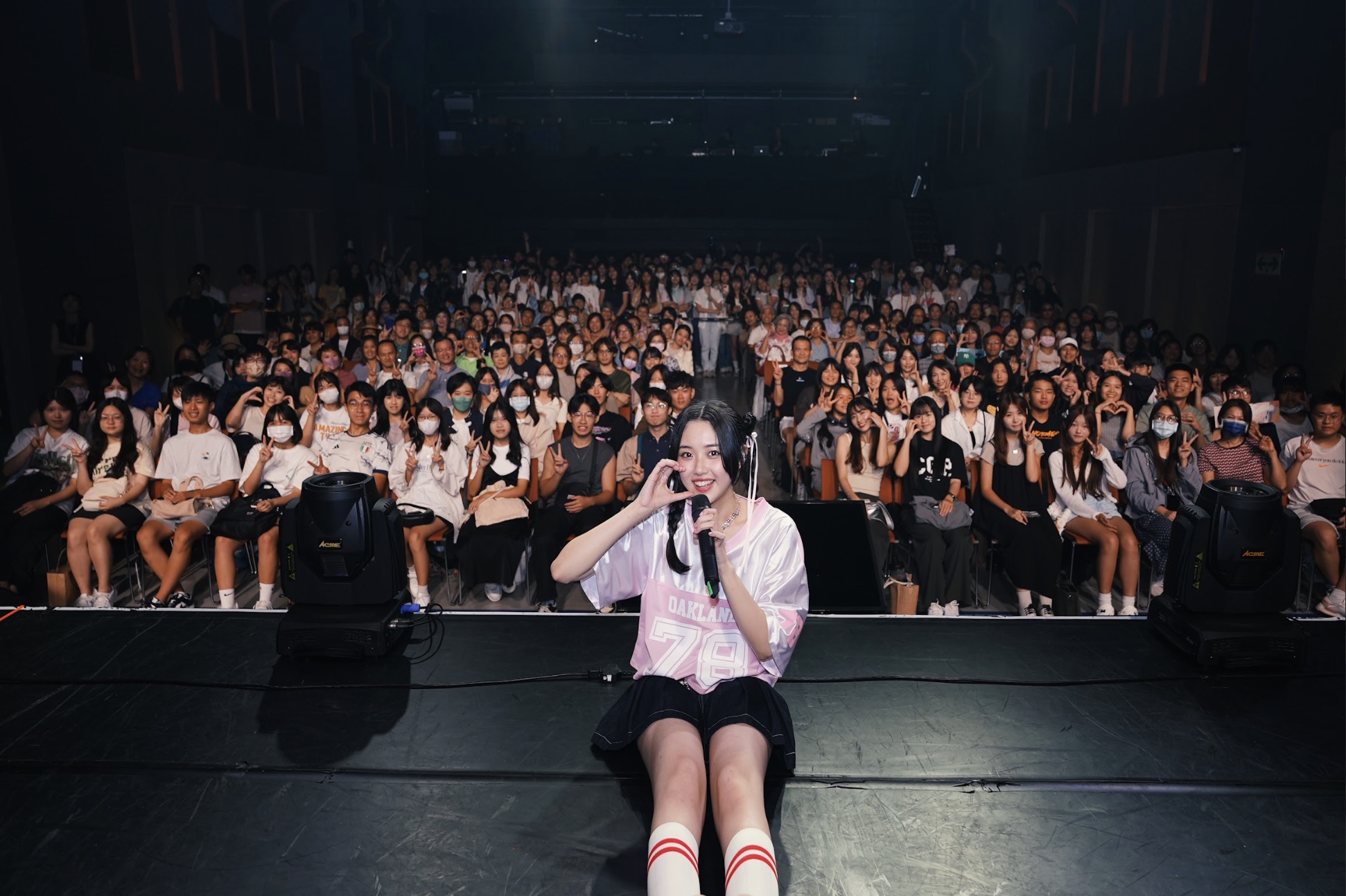 Bettii杯緹首場個人演唱會正式開唱!自曝邁入19歲的第一個願望立馬要做的事是「剪瀏海」及「大吃大喝」