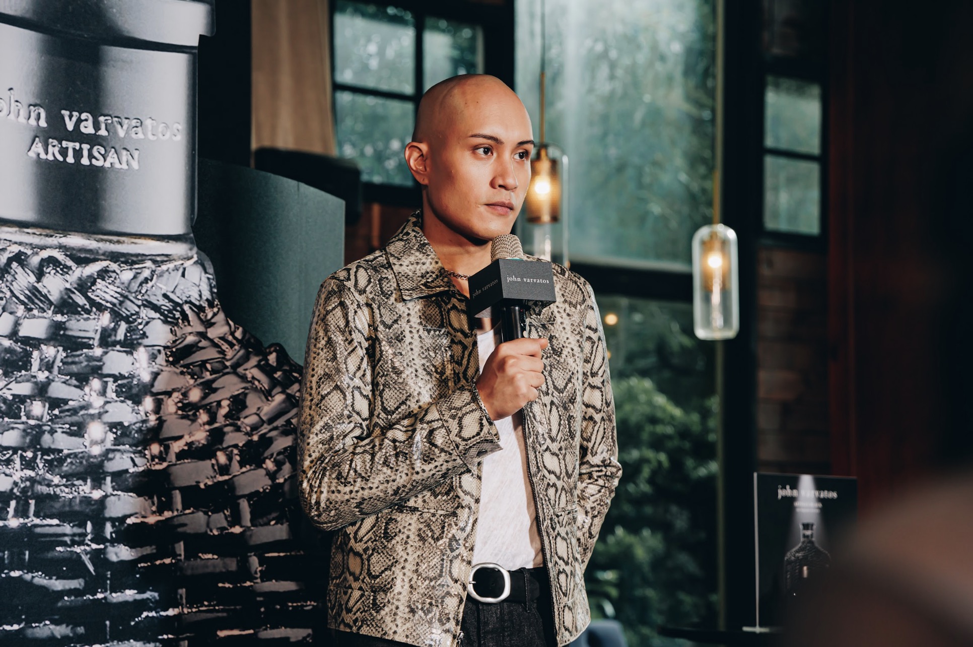 john varvatos x 黃宣 共同演繹2024 工匠闇黑淡香水及秋冬服裝系列