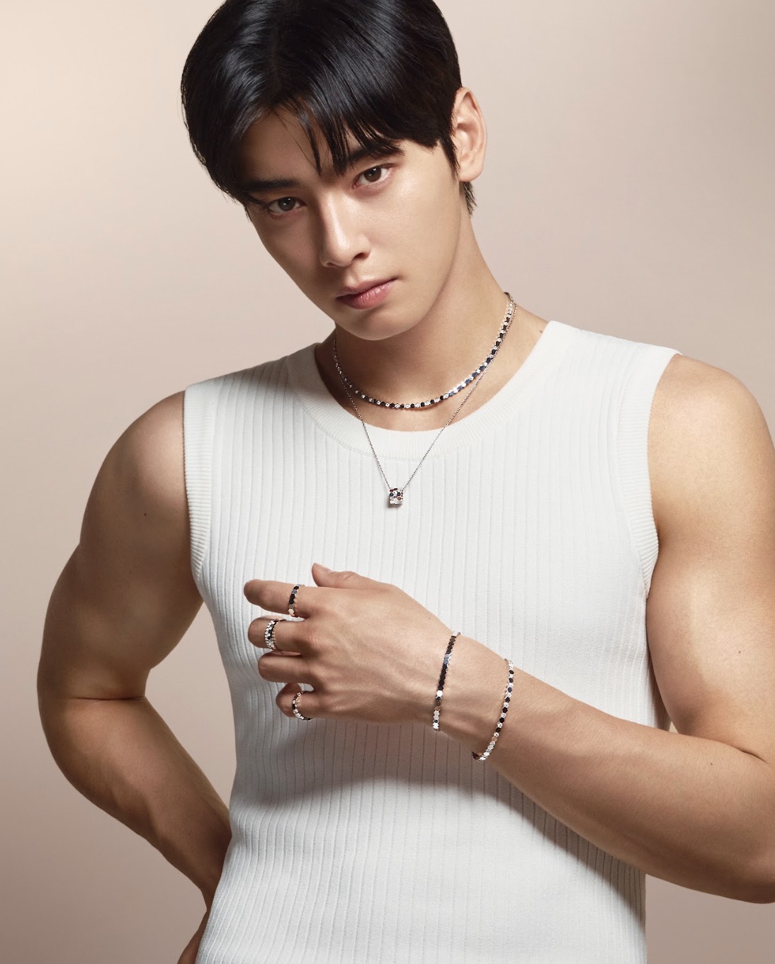 Chaumet X 車銀優 Bee My Love 系列展現無限百搭可能