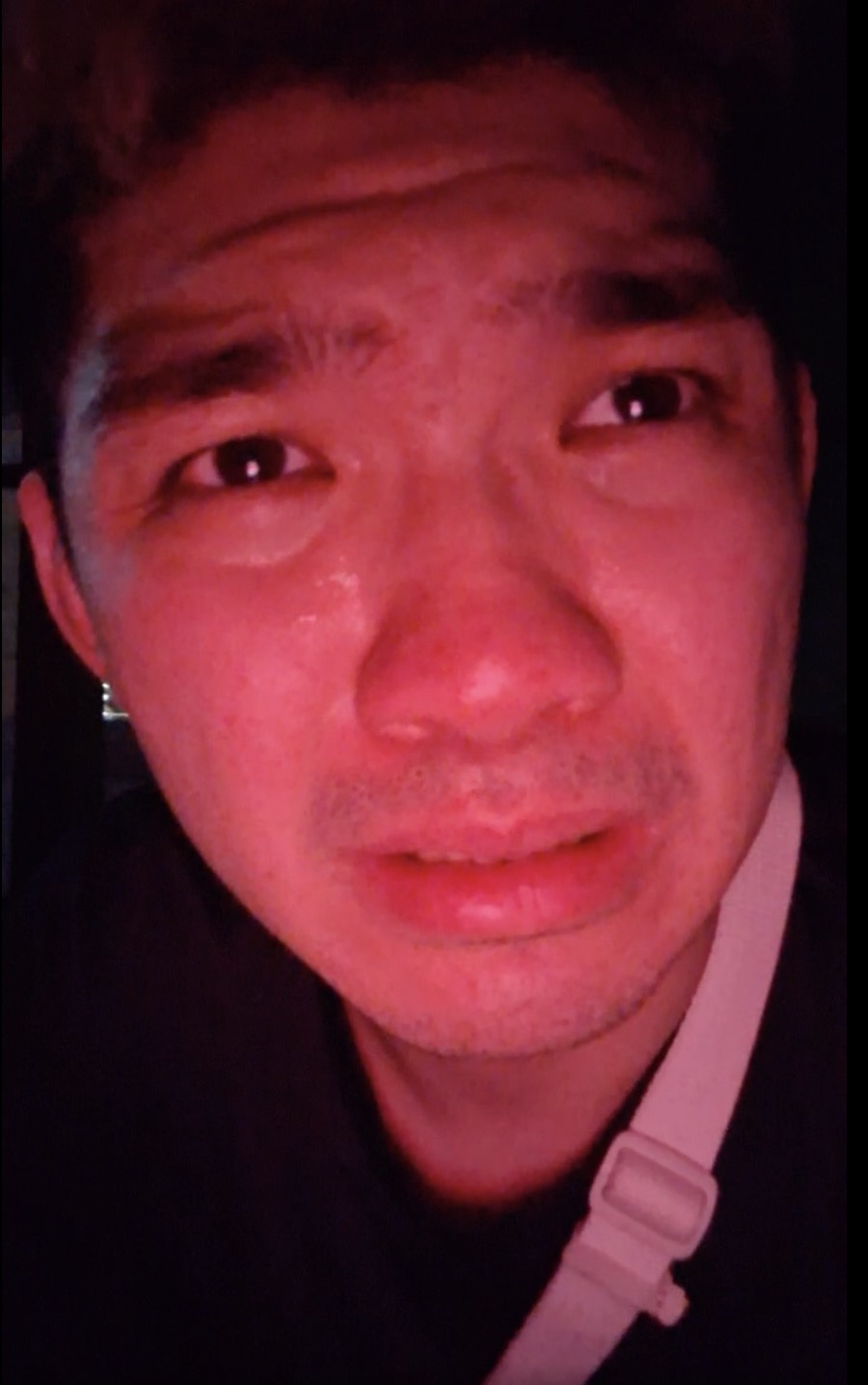 網紅隻身闖柬埔寨詐騙園區!開直播「遭痛毆失聯」震驚全網 愛妻發聲求助