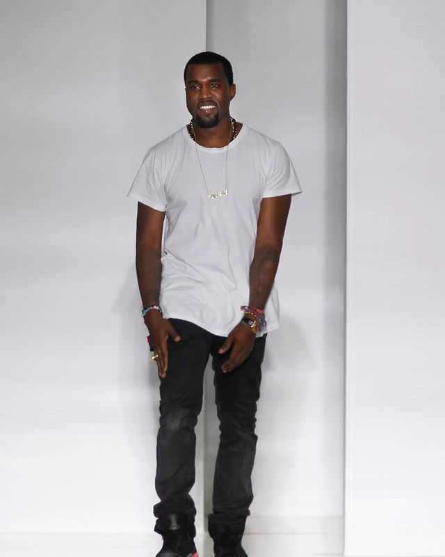 身價暴跌遭《富比士》除名!粉絲發起募資「目標320億元」:拱Kanye West重回富豪排行