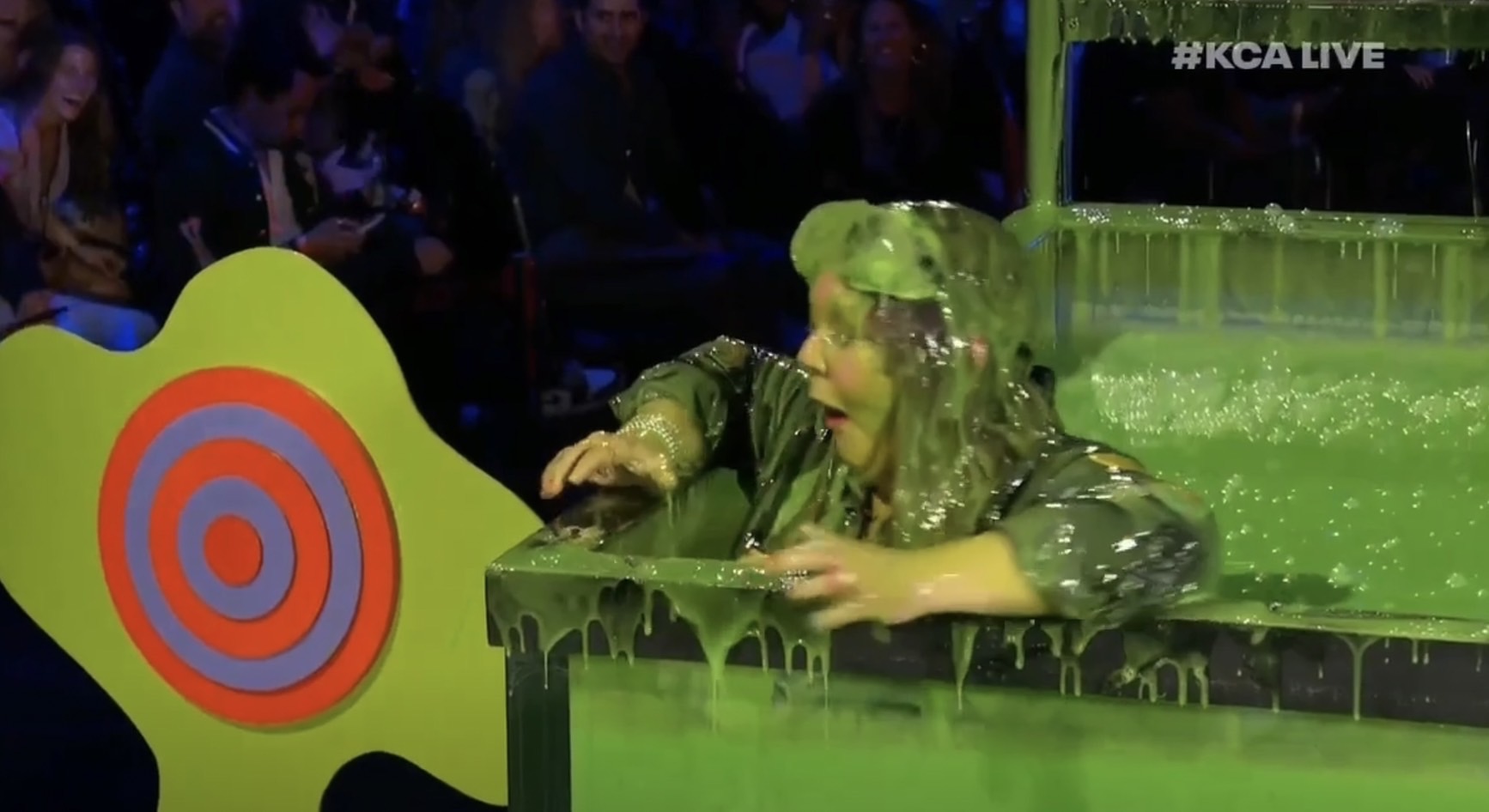 《小美人魚》女主角數落烏蘇拉！遭噴「1500加侖綠色泥漿」網笑：生魚片沾芥末