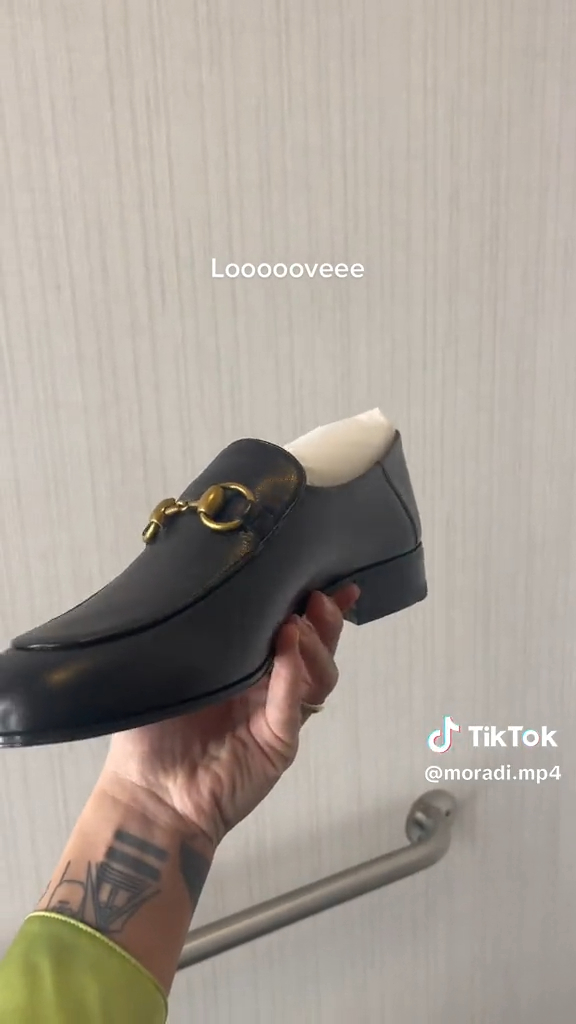 女子應徵上Gucci爽翻天!狂曬「數十萬元入職禮」卻因1句話被炒 網一看笑:超活該