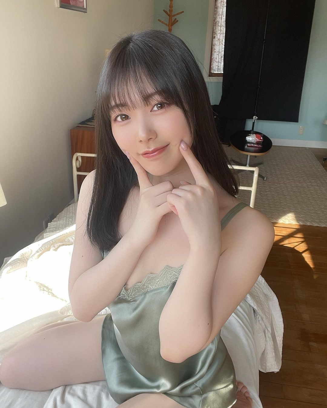日清純系女優石川澪強勢霸榜!推特席捲超過60萬粉絲 網讚:後三上時代的Top 3