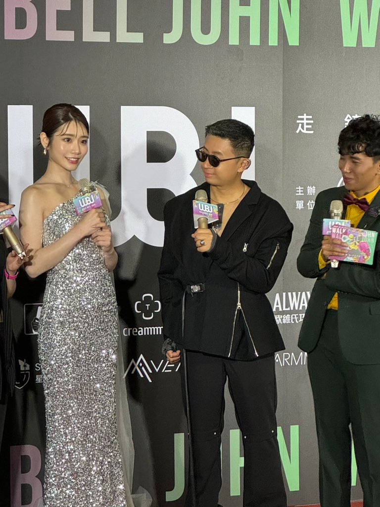 河北彩花走鐘獎掀炫風!加碼上傳「趴跪清純床照」曝新動向 網嗨翻:期待再見到女神