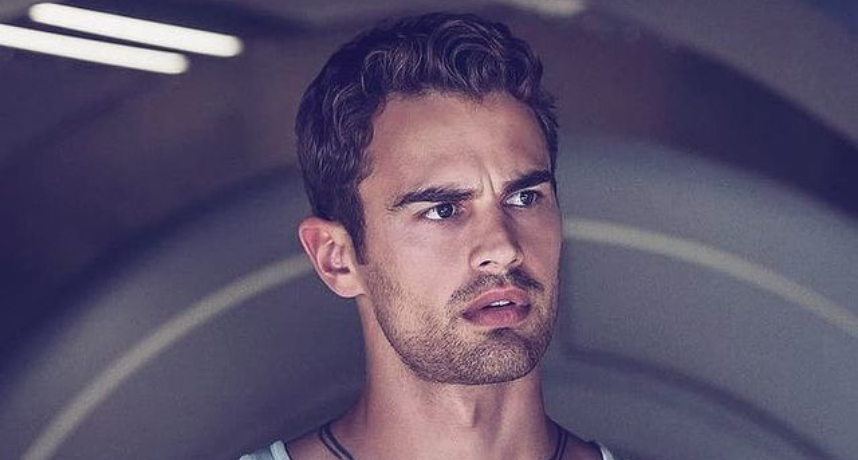 大尺度秀鵰癱瘓推特！《白蓮花大飯店》Theo James出演Netflix新劇　網嗨：一脫成主顧