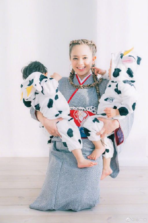 蒼井空出門「只幫自己戴口罩」！網轟「不懂照顧小孩」回擊了