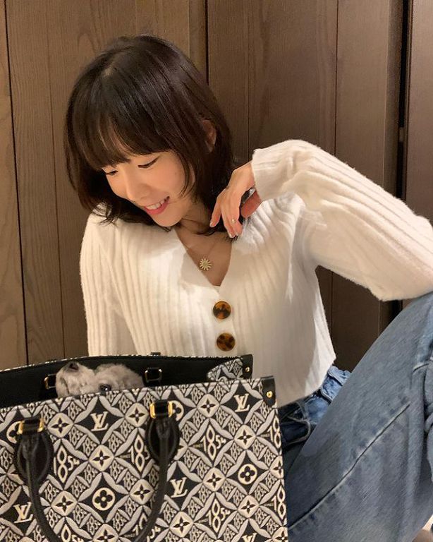 風格大突破!31歲太妍「勤練瑜珈」難得曬美背 粉暴動:正翻