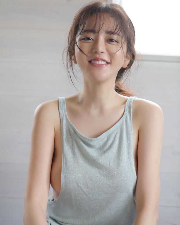 進軍暗黑界？F級正妹大胃王「照片曝光」：是明日花綺羅閨密