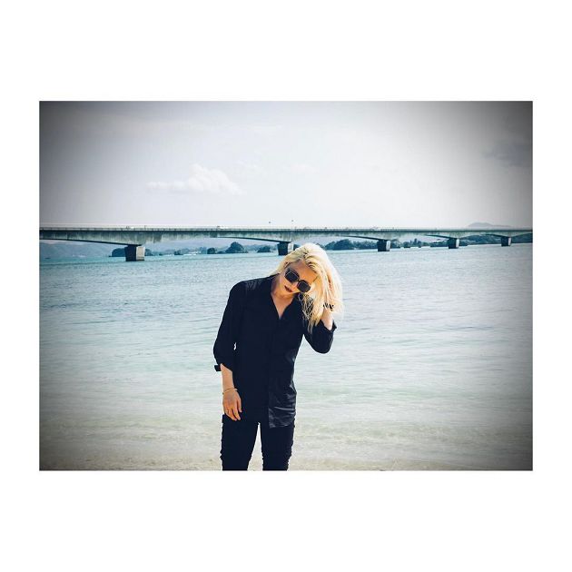 複製貼上中國設計！羅蘭「破千元女裝全抄襲」90度鞠躬道歉